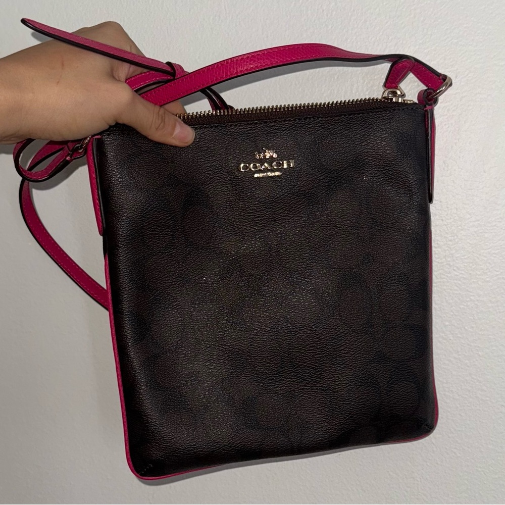 Coach crossbody - Picture 11 of 11
